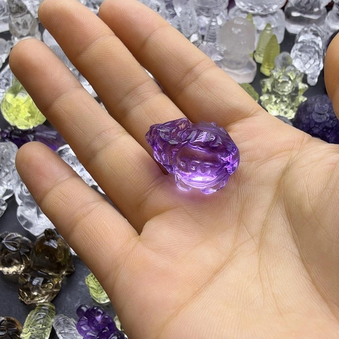 未镶嵌吊坠(赠链)水晶