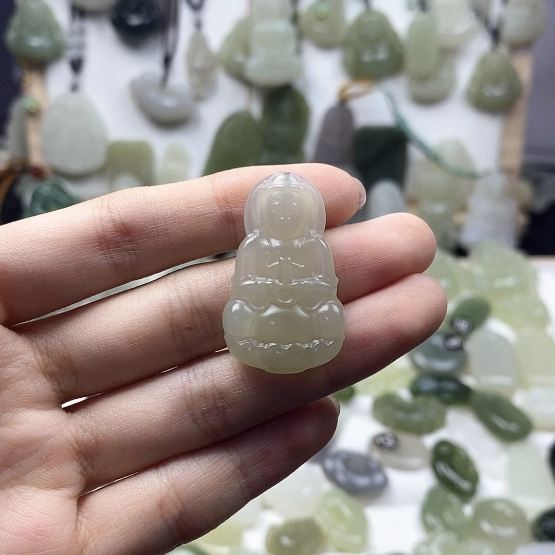 和田玉未镶嵌颈饰观音33mm浅晴水1070