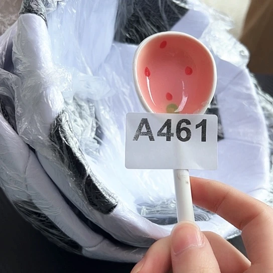 摆件发2个…………………………………………………………