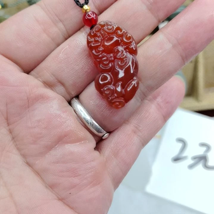 和田玉（糖玉）未镶嵌颈饰