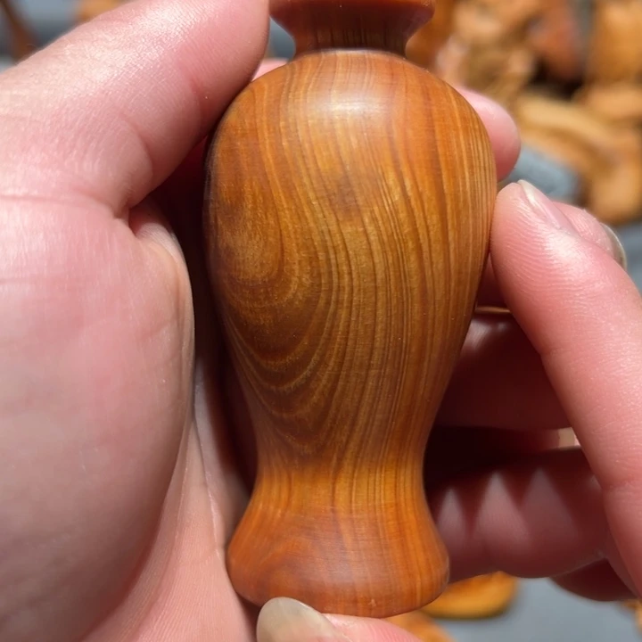柏木（崖柏）点点关注