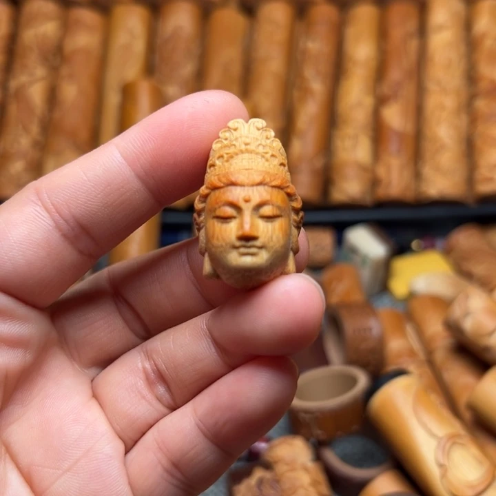 实心竹雕刻手把件
