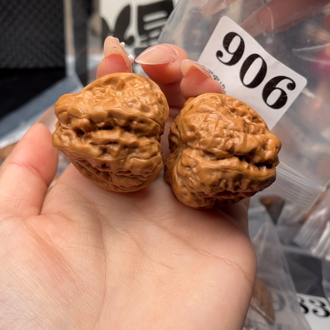 吊坠文玩核桃三角高尖39.5肚46