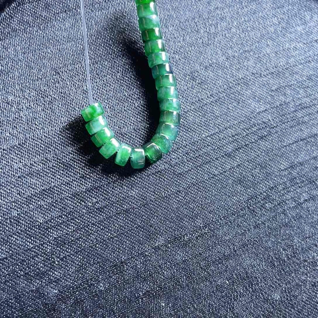 翡翠散珠天然A货翡翠卡4.5直切一组20颗