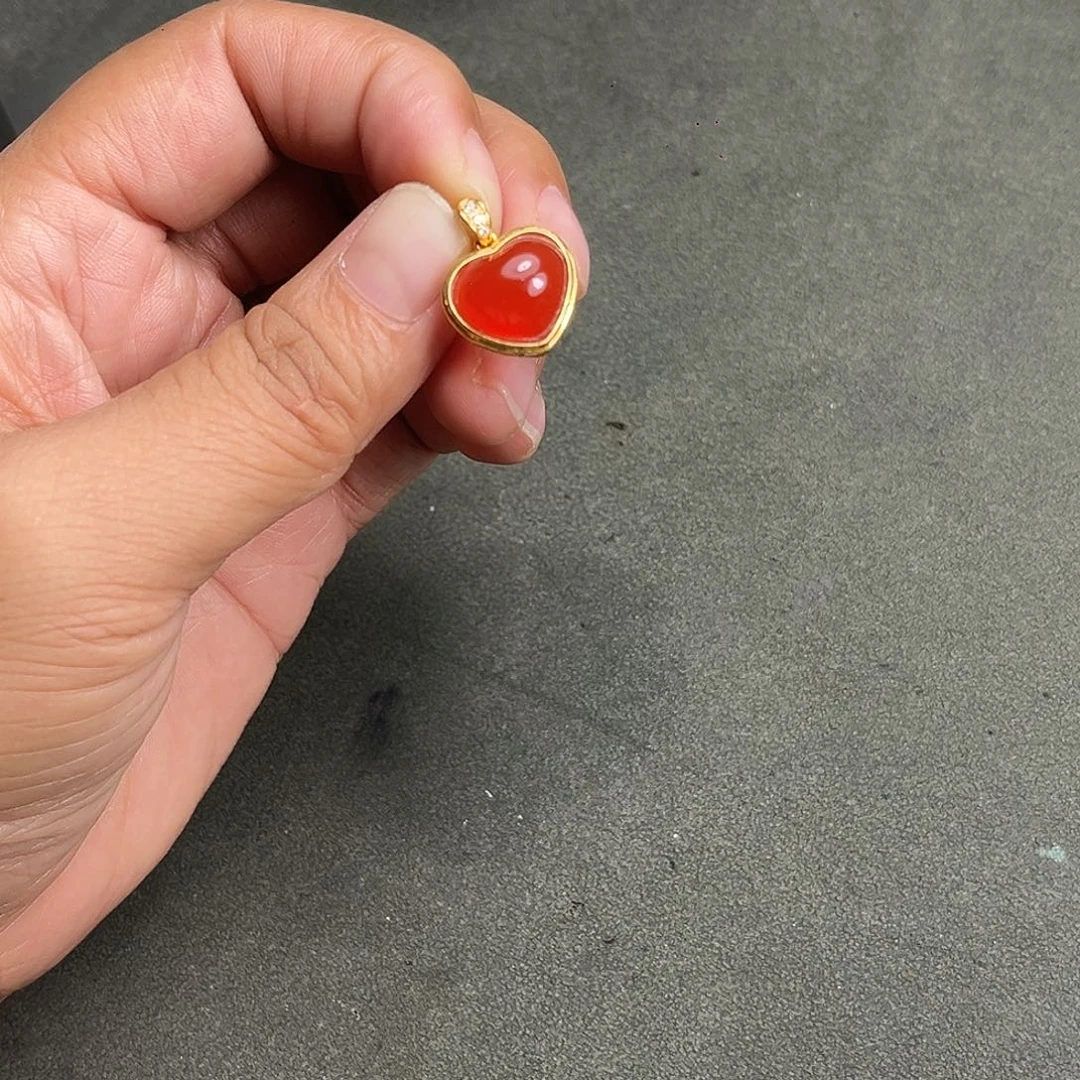 颈饰合金南红玛瑙瑜