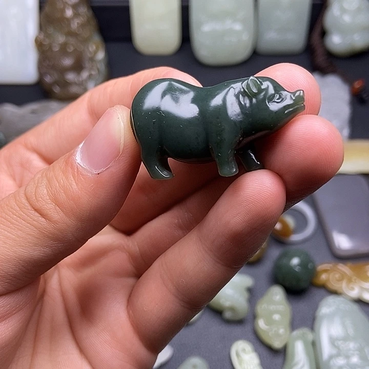 未镶嵌和田玉挂件