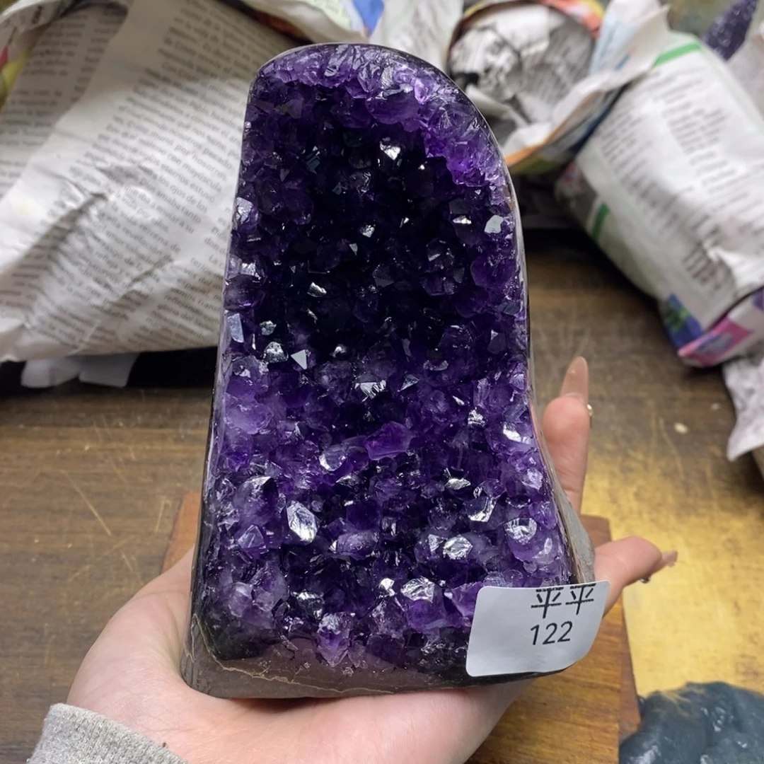 紫晶乌拉圭未镶嵌