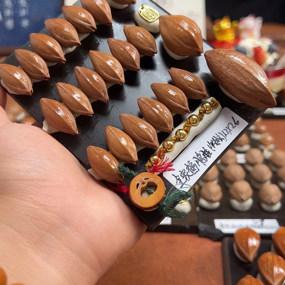 橄榄核吊坠橄榄核雕刻手工艺品