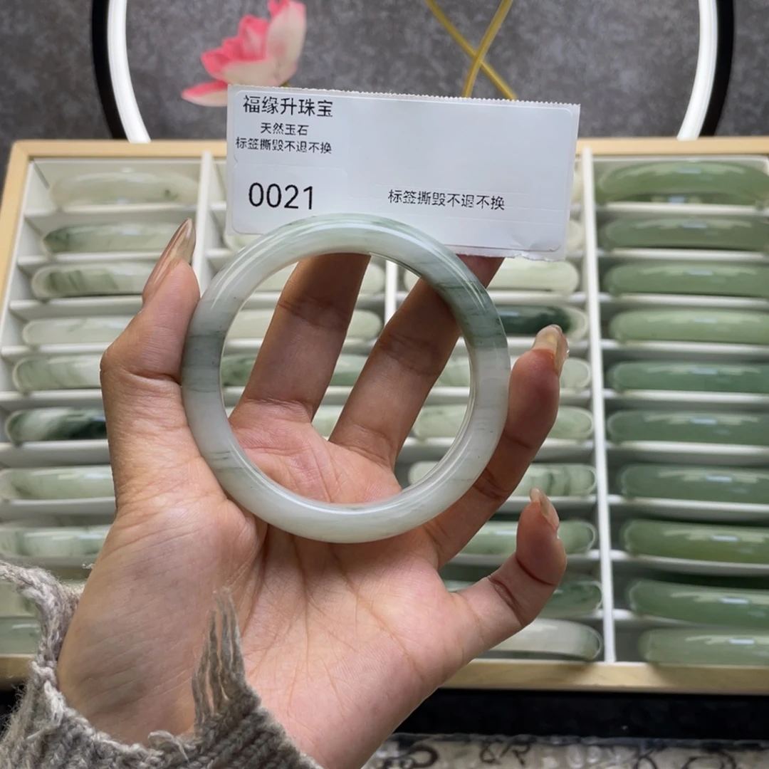 石英质玉未镶嵌手镯0021