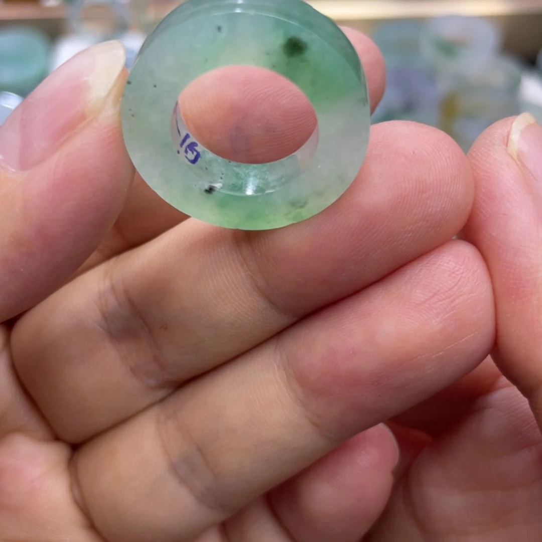 【闪购商品】定制翡翠未镶嵌天然翡翠8-16冰绿