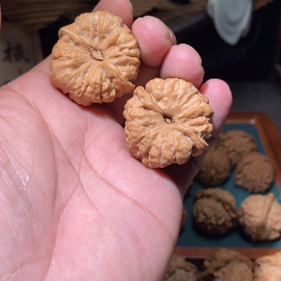 文玩核桃吊坠人****.蛙蛙38