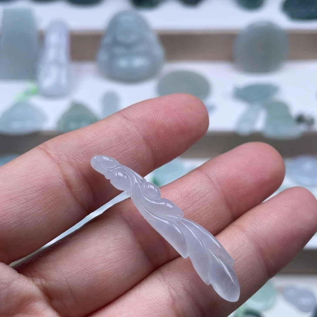翡翠未镶嵌颈饰32