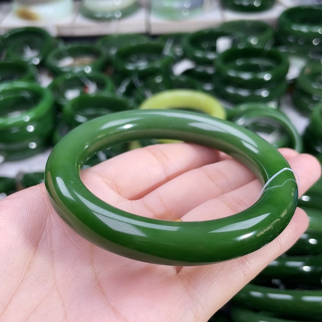 和田玉（碧玉）手镯未镶嵌