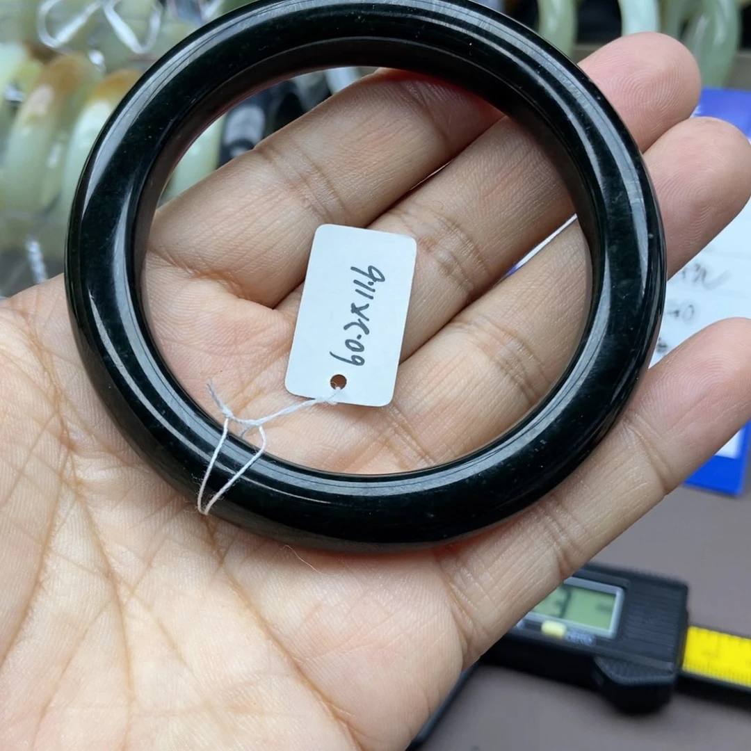 和田玉手镯未镶嵌60