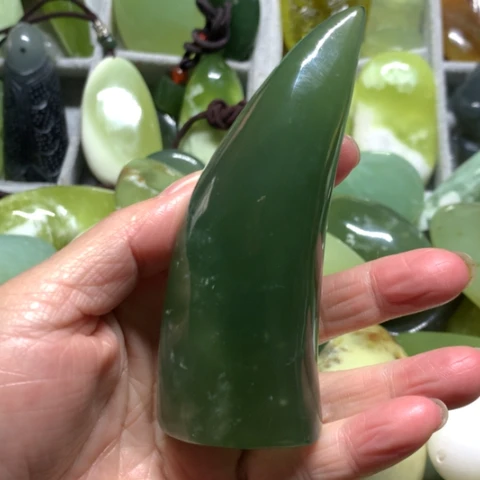 蛇纹石玉未镶嵌手把件