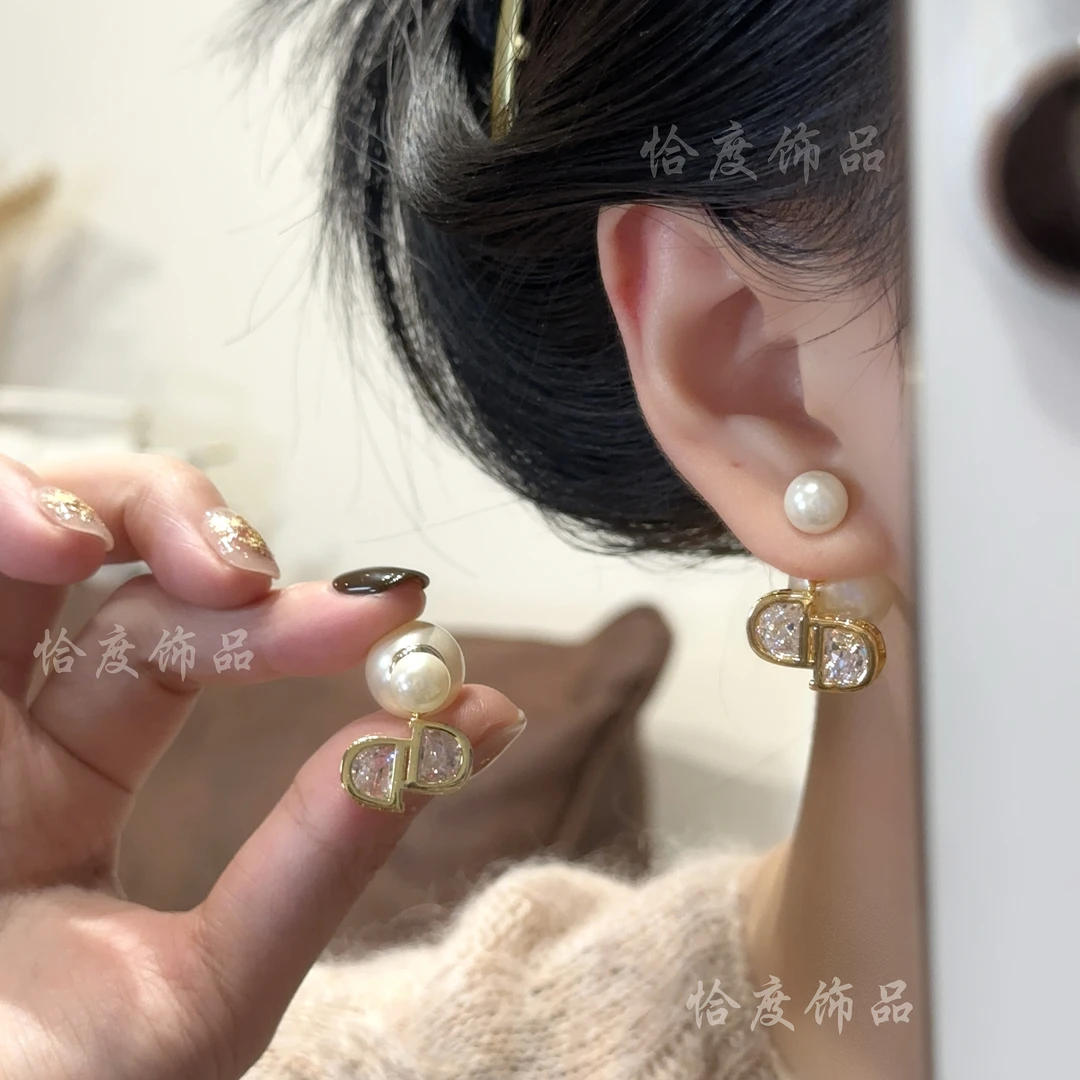 【恰度】一款多戴新潮字母锆石珠珠耳钉轻奢百搭
