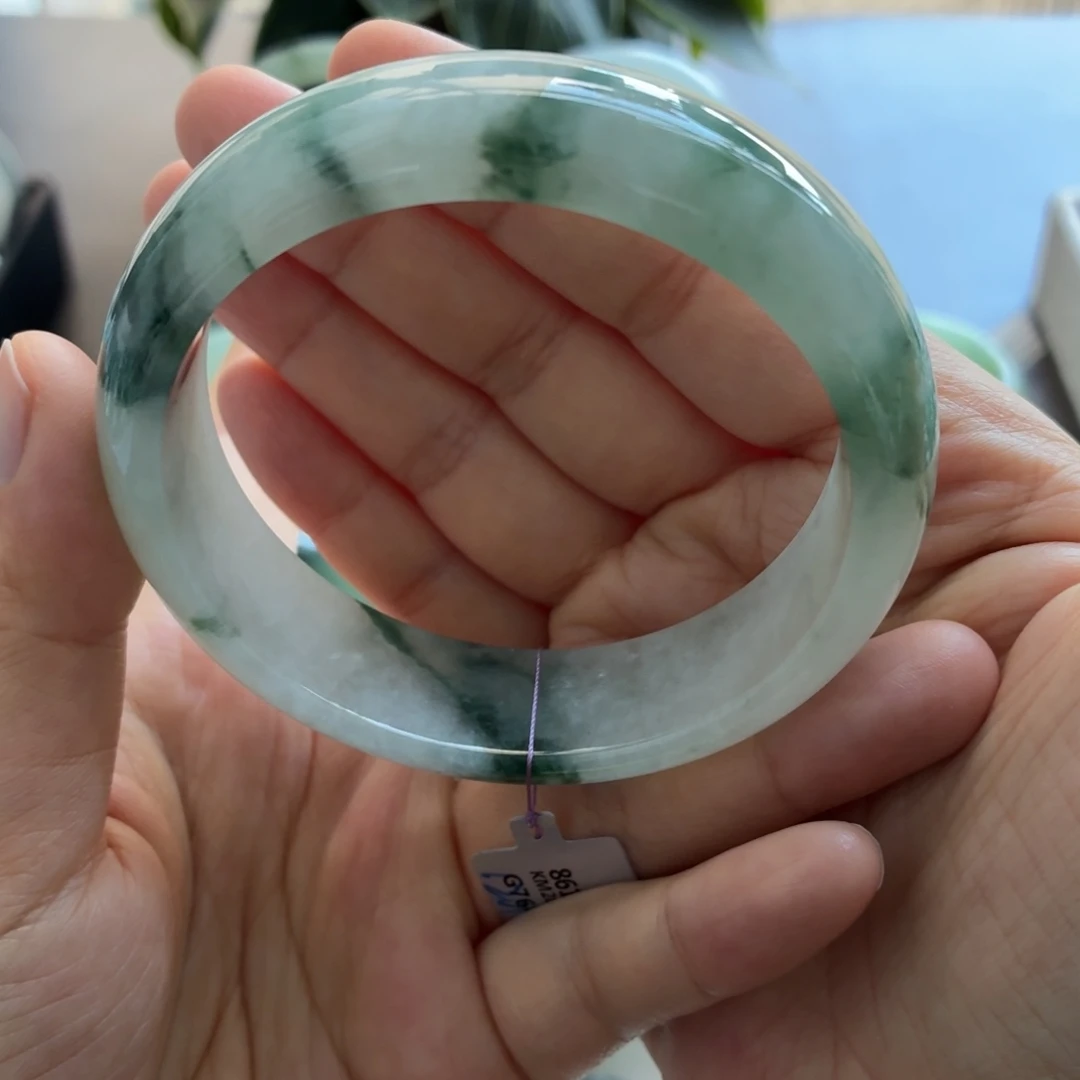 翡翠未镶嵌手镯天然