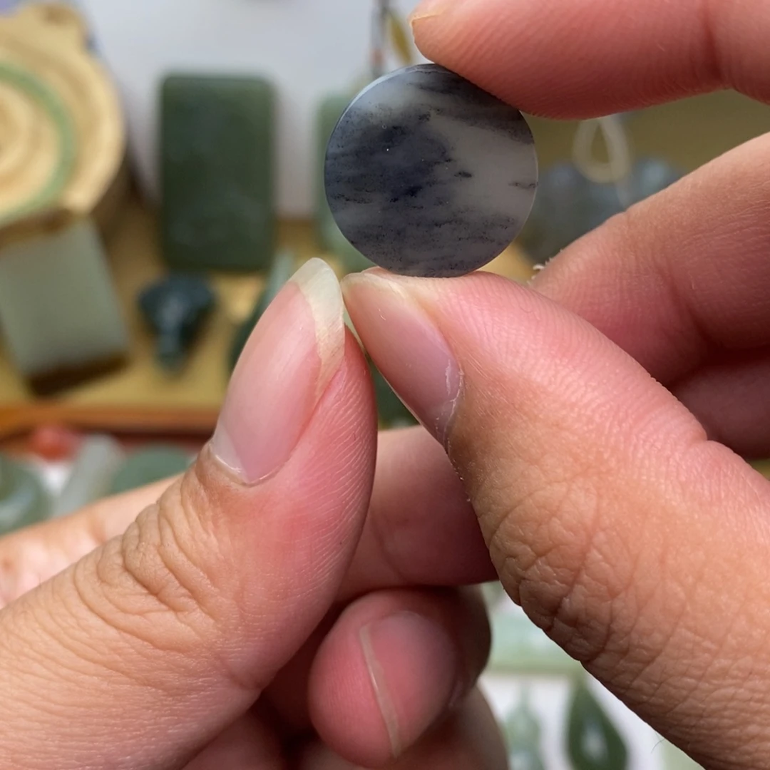 和田玉未镶嵌颈饰卡17