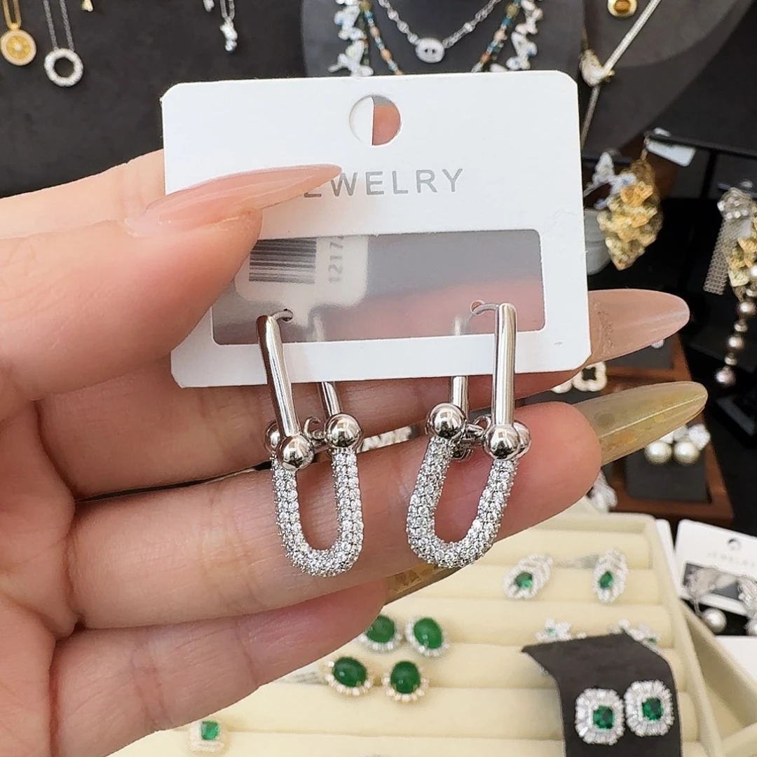 合成立方氧化锆纯铜合金