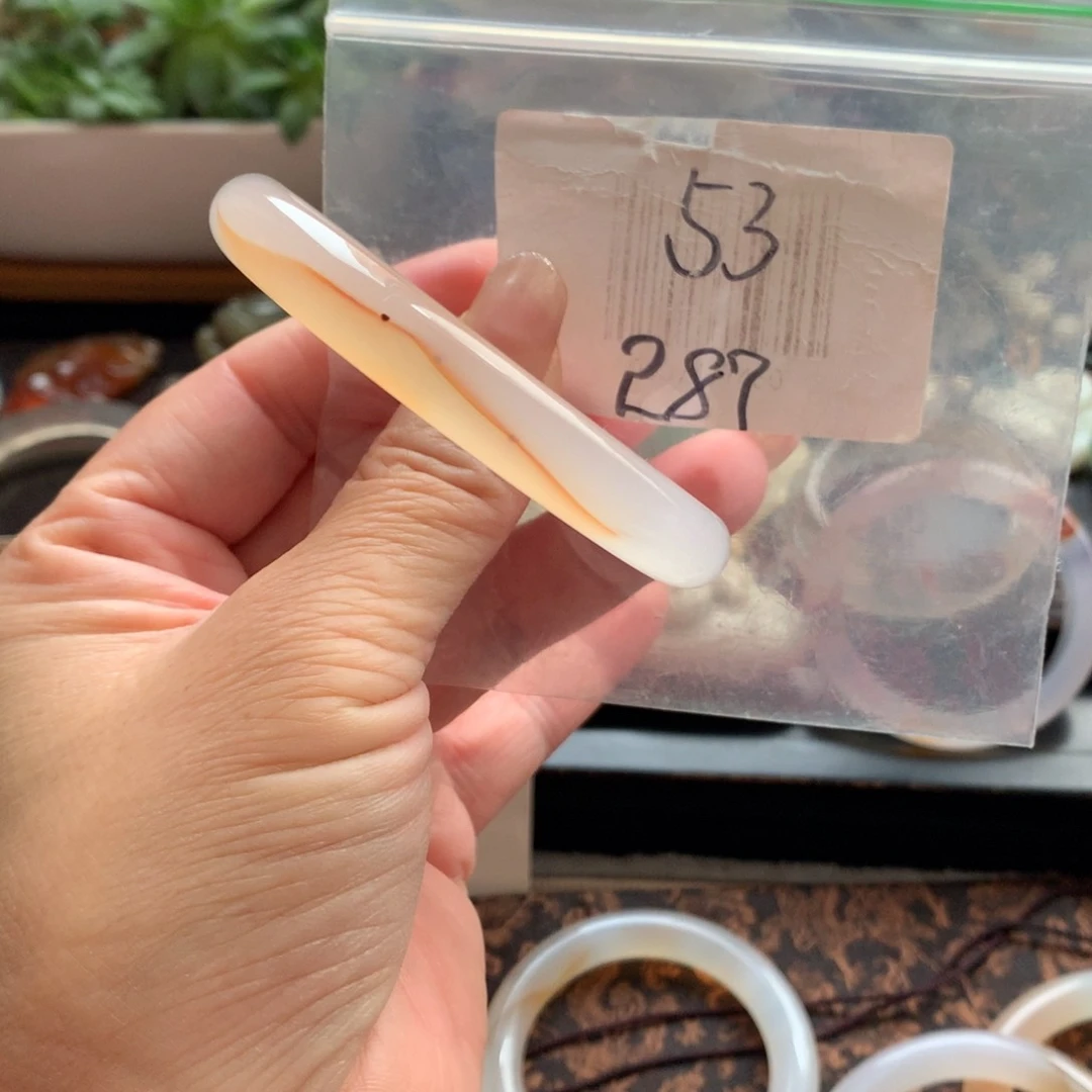 手镯玛瑙/玉髓未镶嵌53