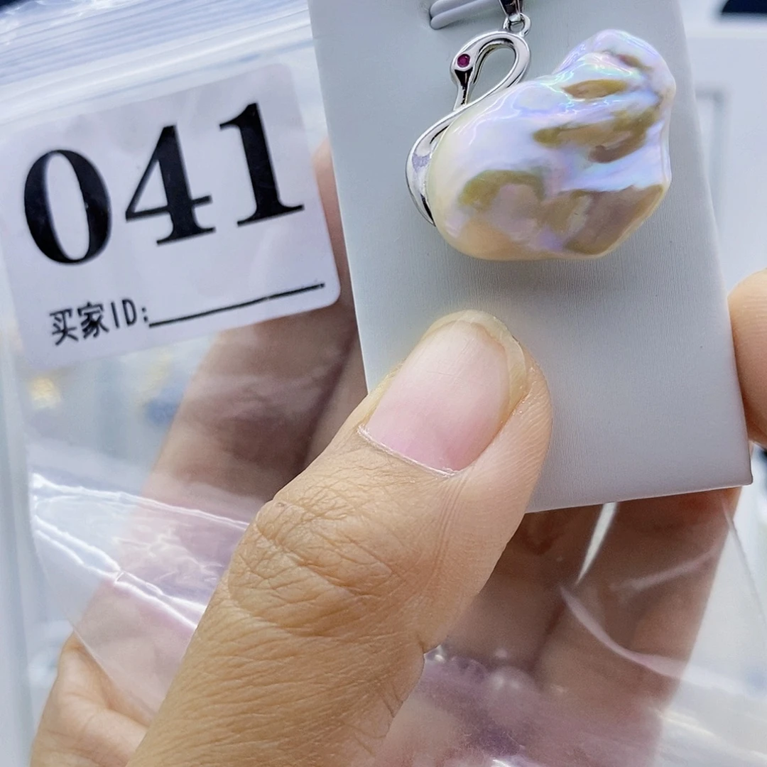 淡水珍珠钛钢颈饰