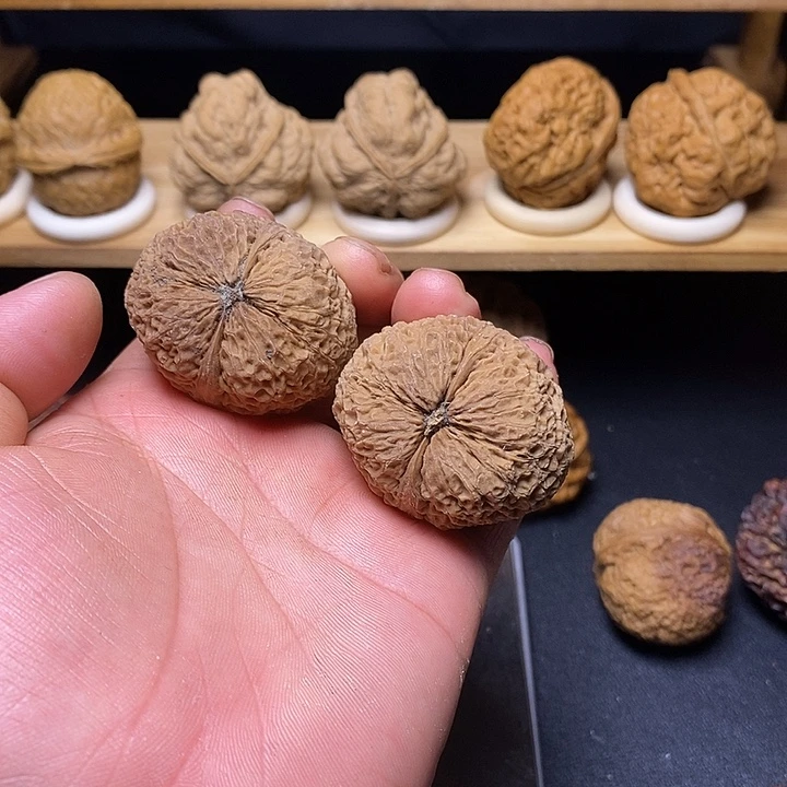 吊坠文玩核桃云南铁核桃直播放漏33