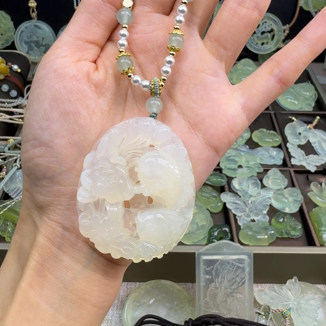 岫玉合金吊坠(赠链)