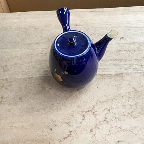 (****瓷器。瓷器。瓷器。