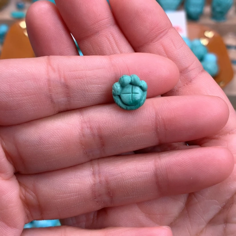 【闪购商品】绿松石抓钱手未镶嵌