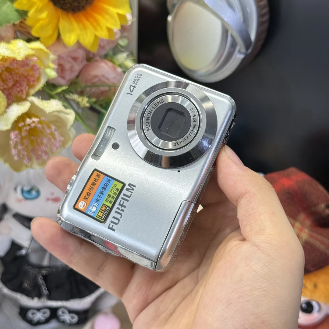 9新 Fujifilm/富士 富士av205胶片感色彩感好滤镜多五号电池供电