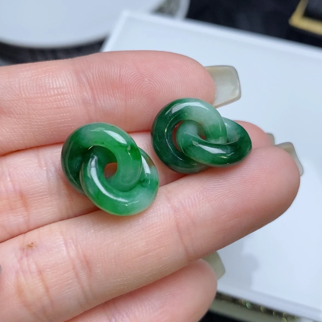 翡翠未镶嵌耳饰飘绿双环