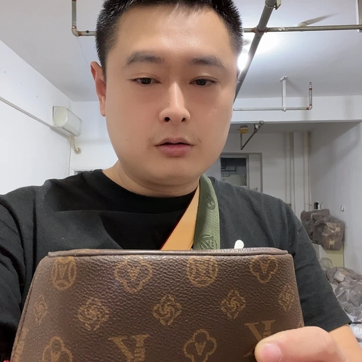蚕丝马皮（革）水牛皮（革）牛津布猪剖层皮革牛皮纸鱼皮（革）