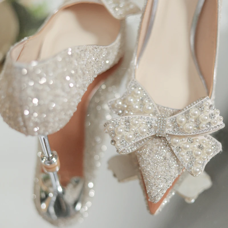 新娘主婚鞋禾秀婚纱两穿水晶鞋女不累脚春夏伴娘鞋法式高跟鞋结婚