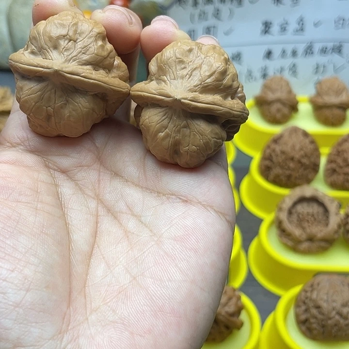 彩***柜把件文玩核桃38号，38尺全品古蟾