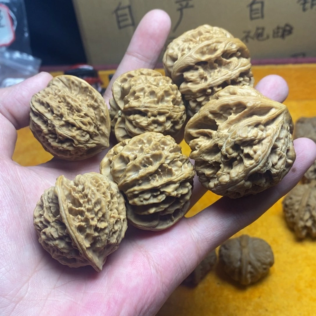 吊坠文玩核桃苹果园粗筋盘龙纹