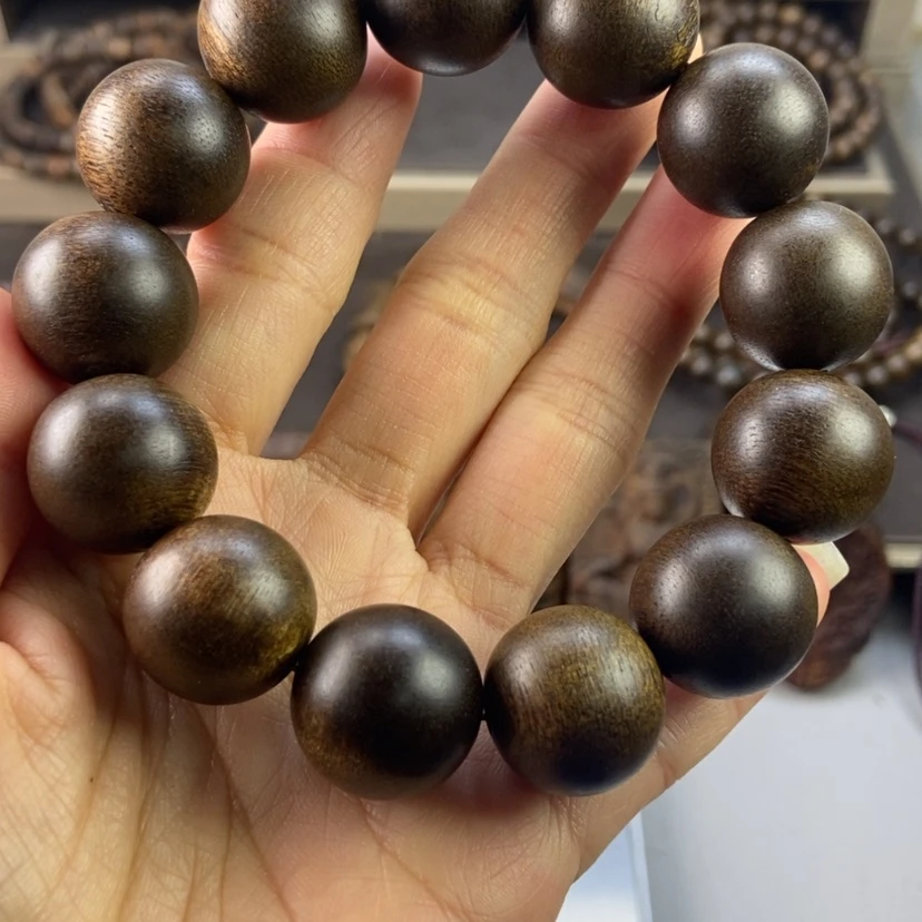 【闪购商品】沉香手串暑**生越南白棋