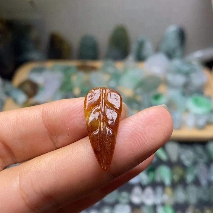 颈饰未镶嵌翡翠叶子