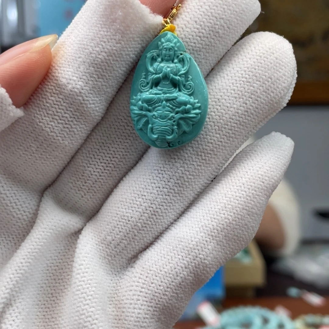 绿松石未镶嵌挂件