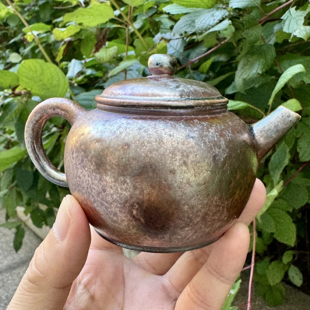 云南建水陶浪鬼柴烧壶，纯手工红金色精美落灰釉