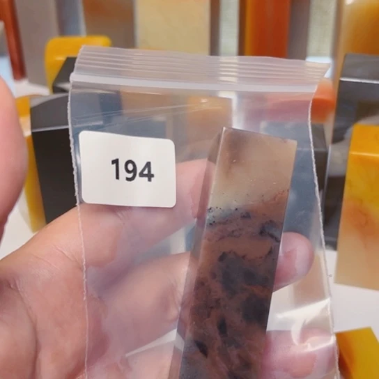 爱***起老挝石老挝石结晶紫