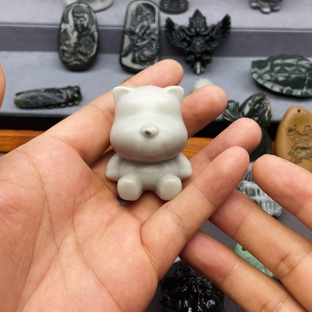 颈饰未镶嵌和田玉