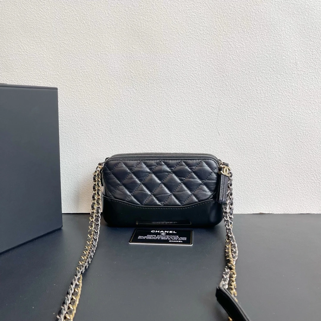 95新 Chanel/香奈儿 98新 奢总管/mini流浪包/镭射25开有卡