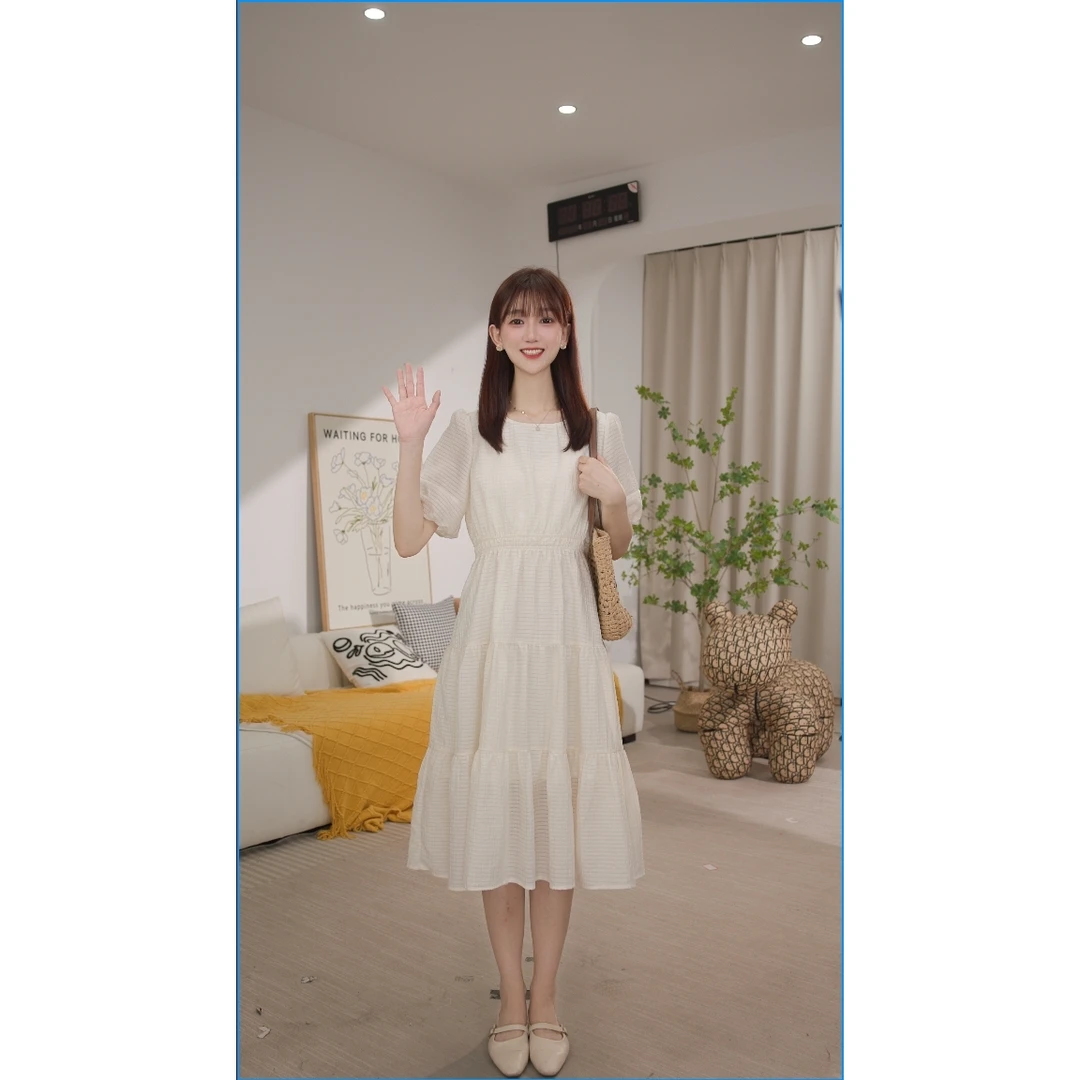 2025夏季裙子海边度假超好看茶歇法式气质连衣裙8506