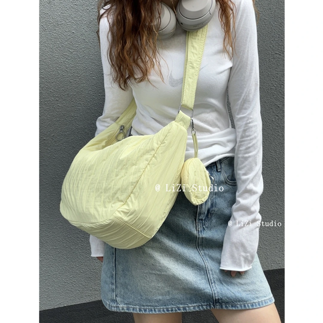 网红大容量条纹饺子包夏季休闲尼龙斜挎包质感单肩包女通勤腋下包