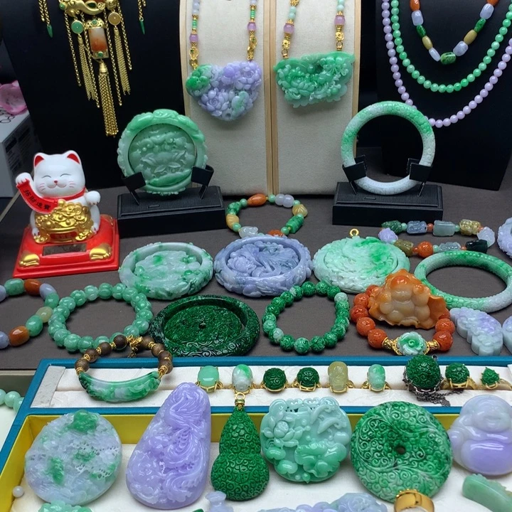 翡翠未镶嵌手镯翡翠