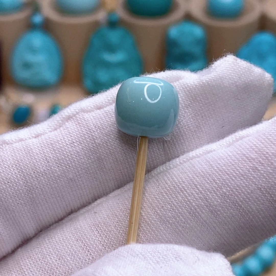 绿松石未镶嵌珠宝奇石10.3