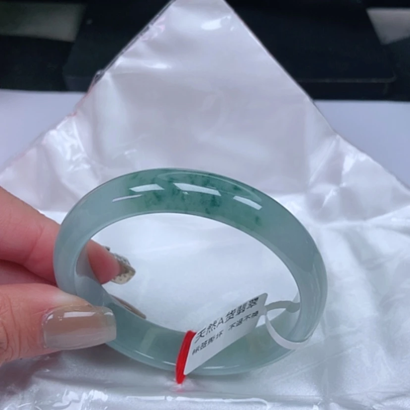 【闪购商品】翡翠手镯未镶嵌，