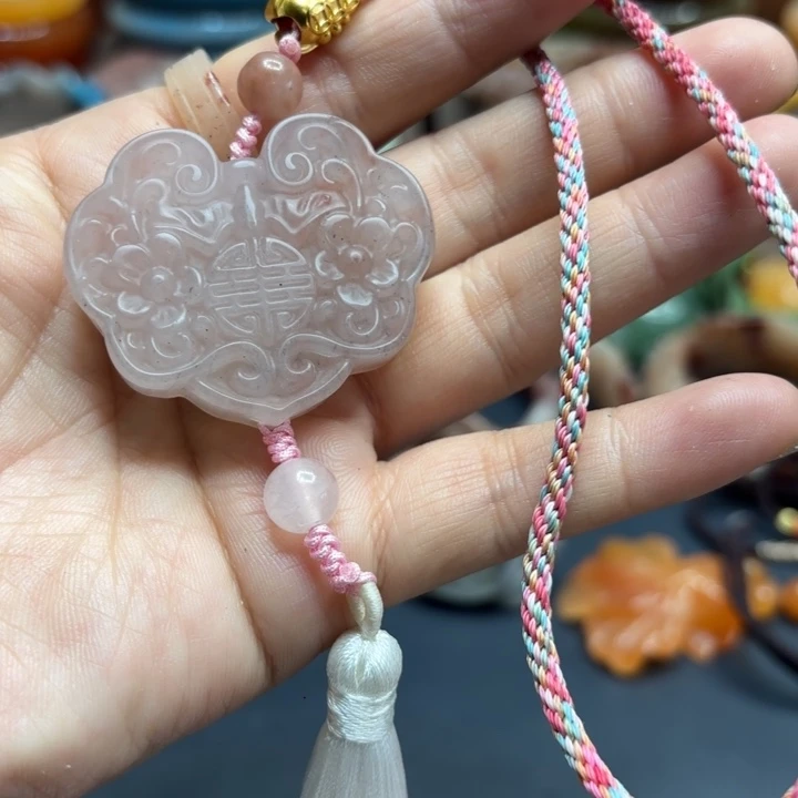 石英岩玉合金颈饰