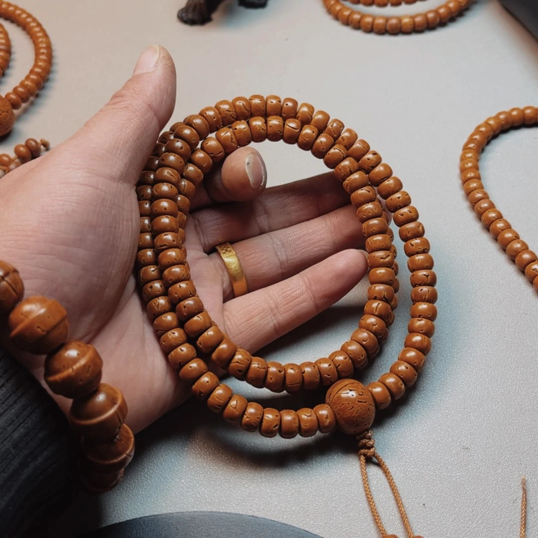 桃核吊坠神**征谈核光柱