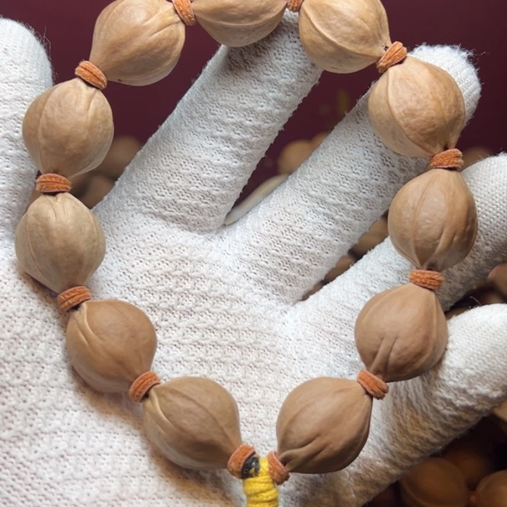 爱***鱼橄榄核吊坠梅林铁核18.23